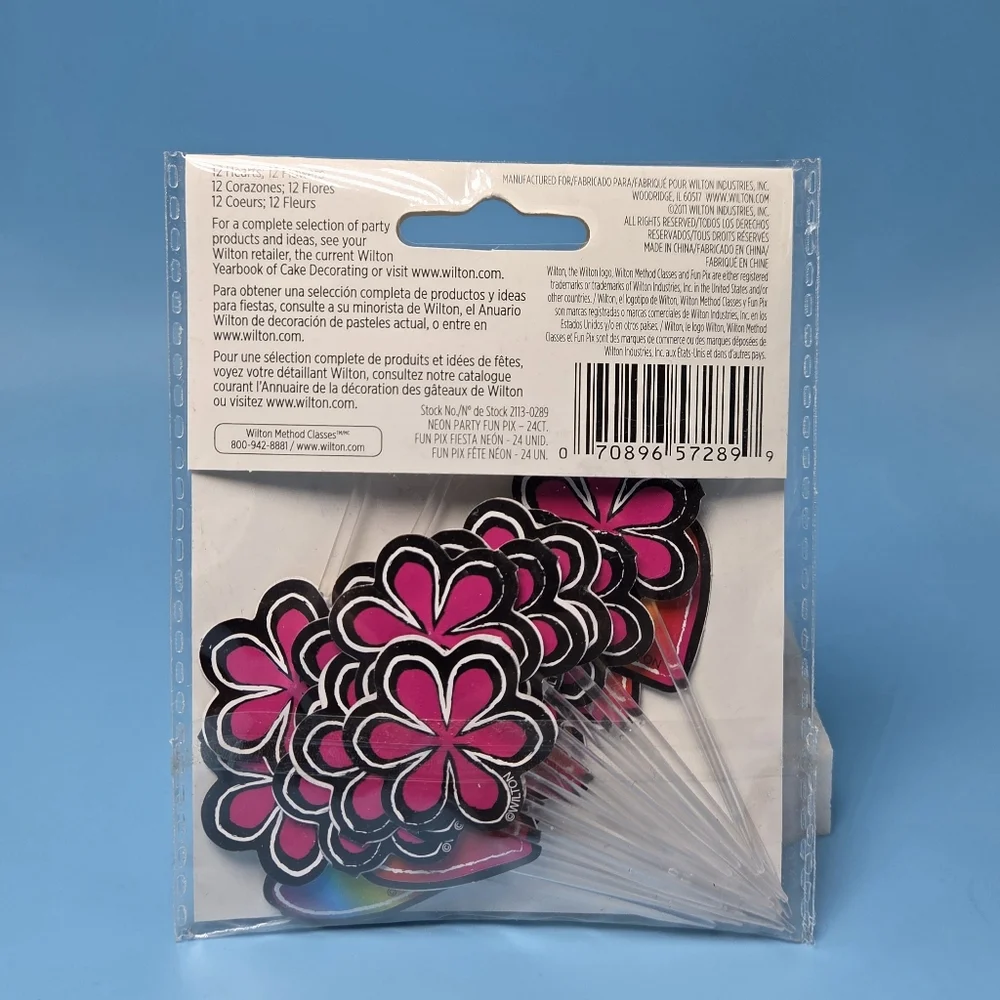 Wilton Fun Pix Hearts & Flowers Cake And Cupcake Decor Picks, NEW